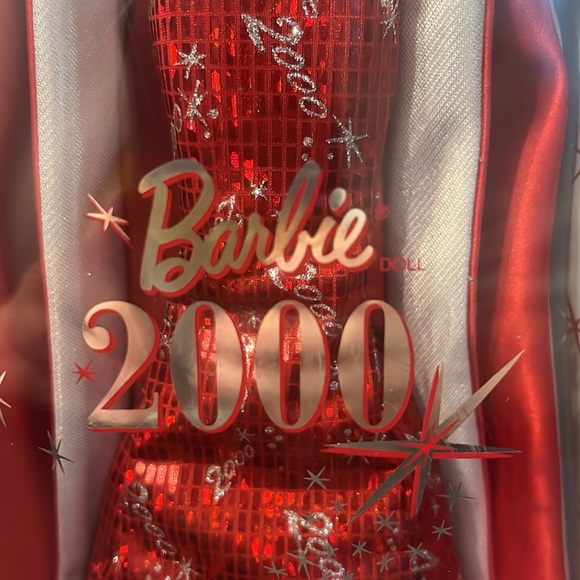 NIB! Barbie 2000 Collector Edition! - Picture 4 of 10